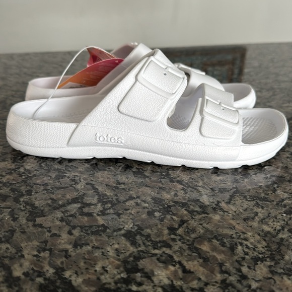 Totes women’s white everywear slides NWT 8 - Picture 1 of 8
